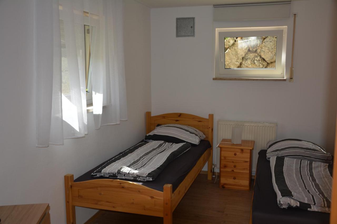 Ferienwohnung Christina Ursensollen Bagian luar foto